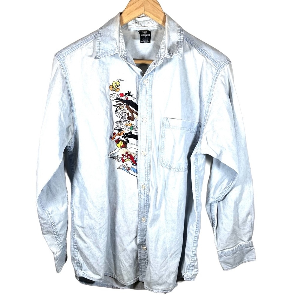 Vintage 90’s Warner Bros Looney Tunes Chambray Embroidered Button Up Size Small